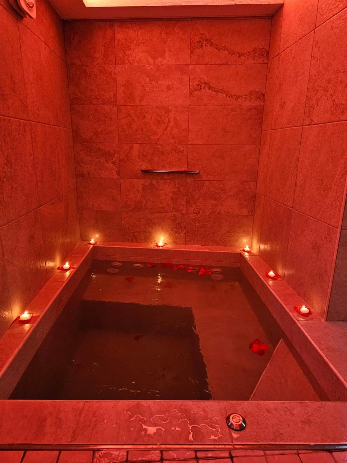 Luxuite Spa Con Piscina E Jacuzzi Alberobello Exteriér fotografie