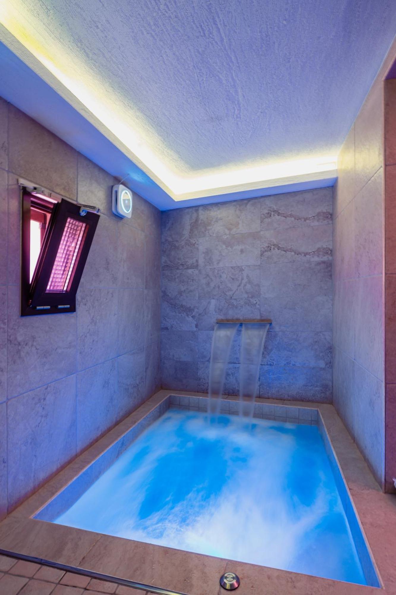Luxuite Spa Con Piscina E Jacuzzi Alberobello Exteriér fotografie